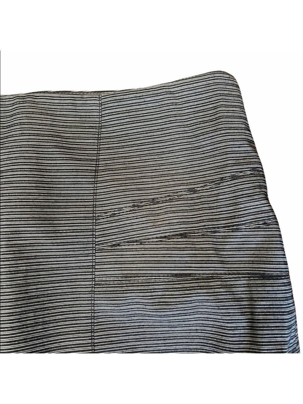 Bianca Nygard Women’s Striped Pencil Skirt with Metallic Thread Pleated … - Picture 3 of 8